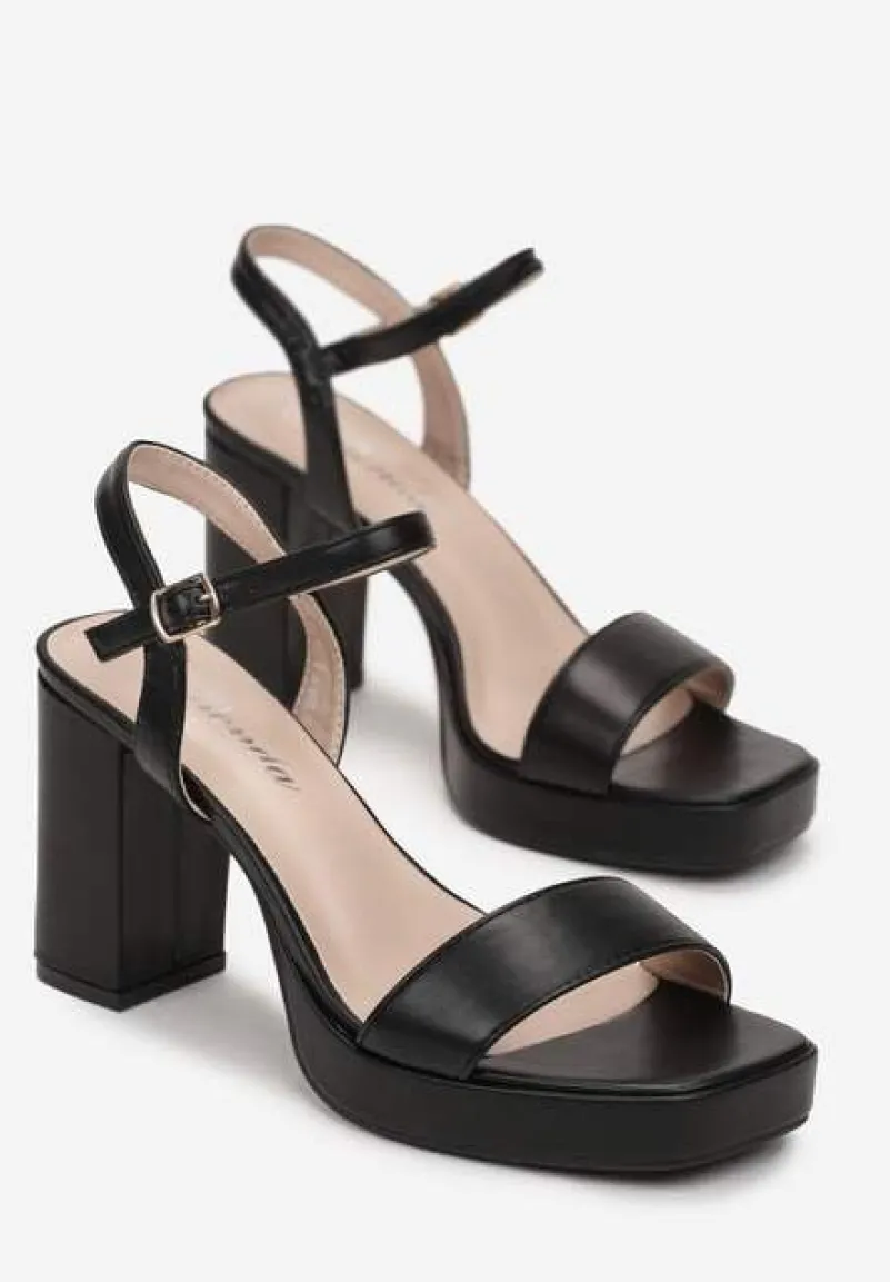Czarne Sandały z Kwadratowym Noskiem na Słupku i Platformie Raysa
