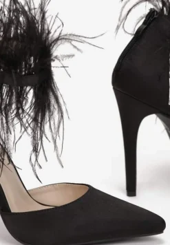 Czarne Sandały z Piórami Geanesh