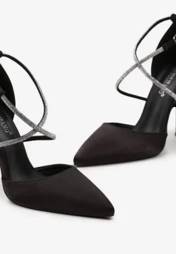 Czarne Satynowe Szpilki Ozdobione Cyrkoniami na Cienkich Paskach Wynstelle