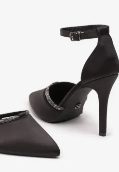 Czarne Satynowe Szpilki Vices z Wkładką ze Skóry Naturalnej i Ozdobnym Cyrkoniowym Paskiem Lizzeth