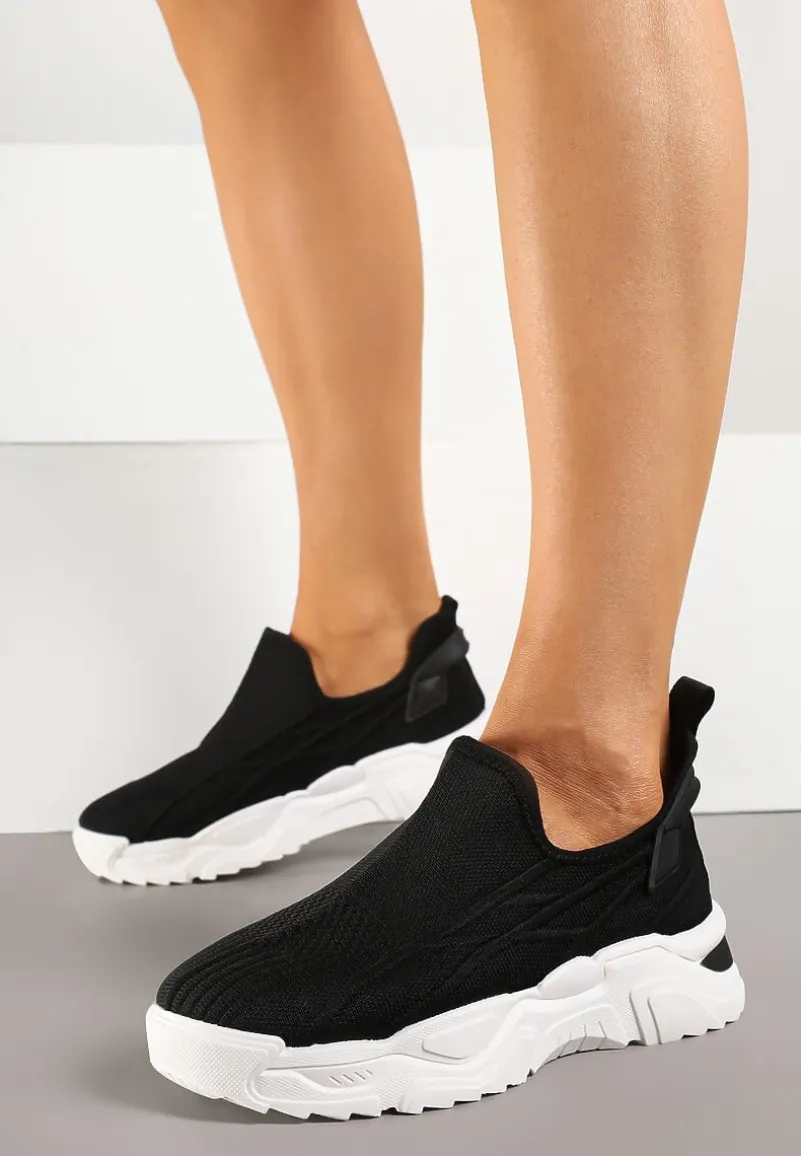 Czarne Siateczkowe Buty Sportowe Sneakersy Wsuwane Zdobione Tłoczeniami Nusadela