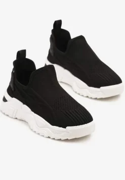 Czarne Siateczkowe Buty Sportowe Sneakersy Wsuwane Zdobione Tłoczeniami Nusadela