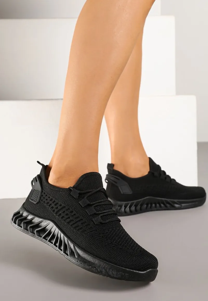 Czarne Siateczkowe Buty Sportowe Sneakersy na Podeszwie z Tłoczeniami Finloti