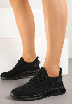 Czarne Siateczkowe Buty Sportowe Sneakersy na Podeszwie z Tłoczeniami Finloti