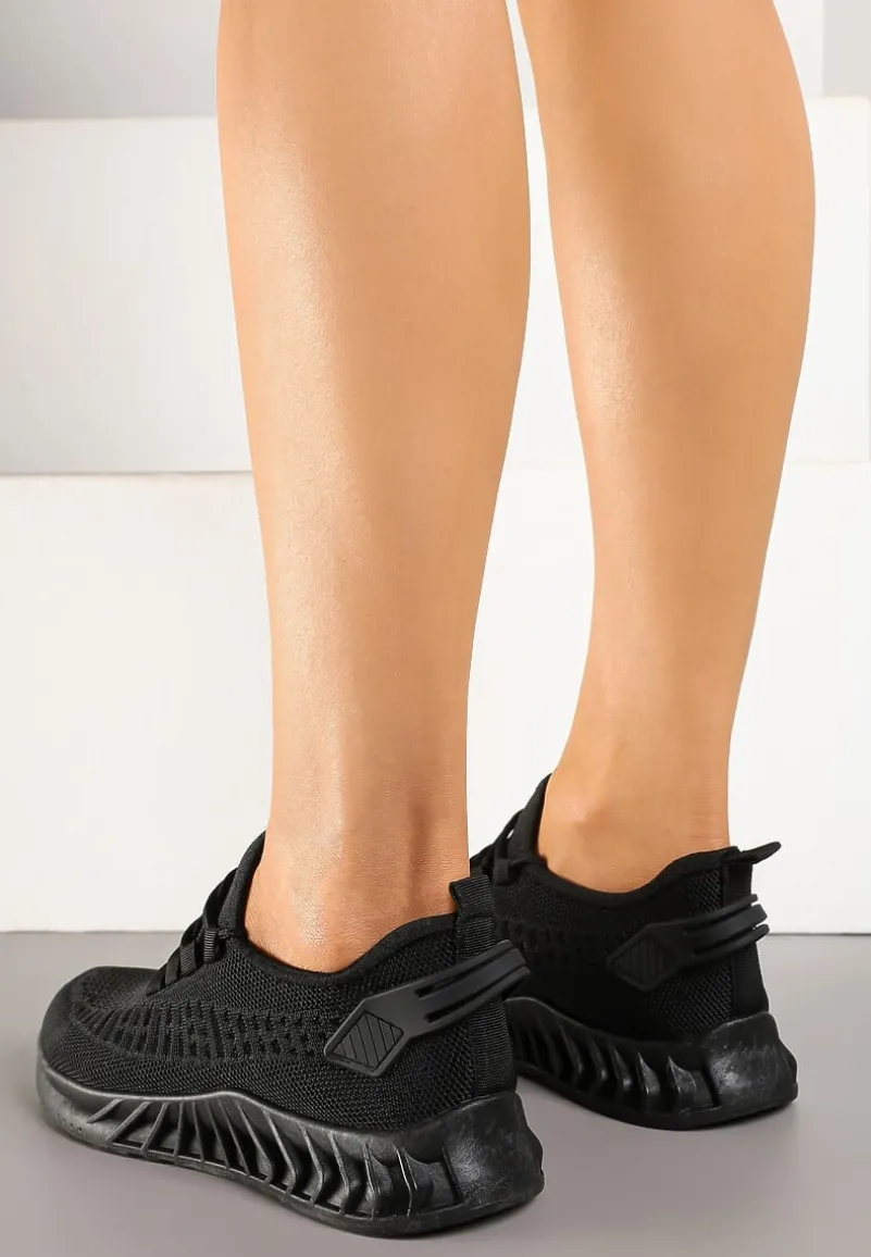 Czarne Siateczkowe Buty Sportowe Sneakersy na Podeszwie z Tłoczeniami Finloti