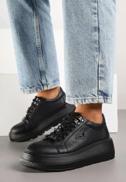 Czarne Skórzane Sneakersy na Platformie Ozdobione Aplikacją Doliresa