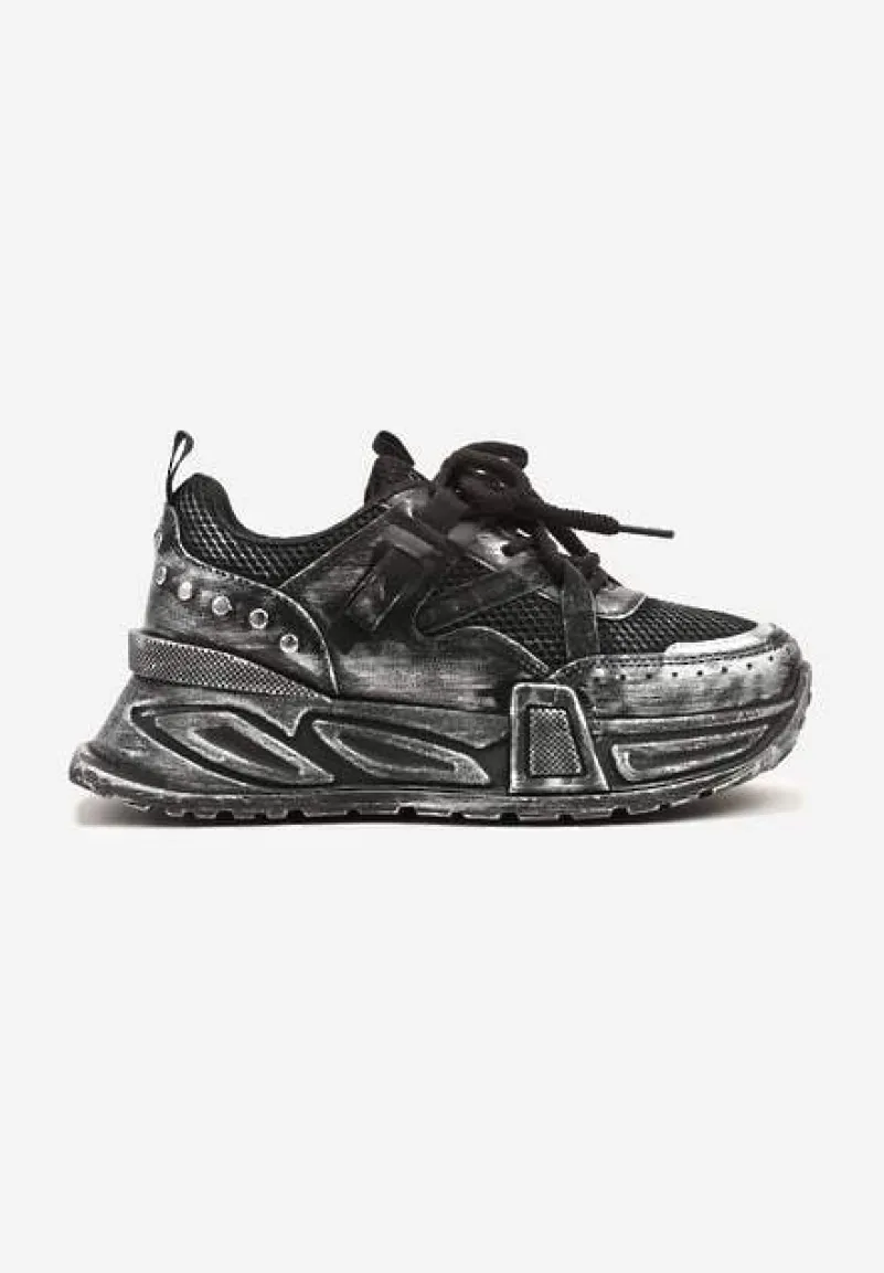 Czarne Sneakersy na Platformie z Ozdobnym Tłoczeniem Lurine