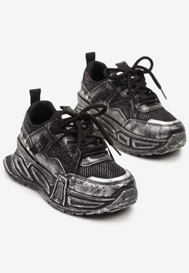 Czarne Sneakersy na Platformie z Ozdobnym Tłoczeniem Lurine