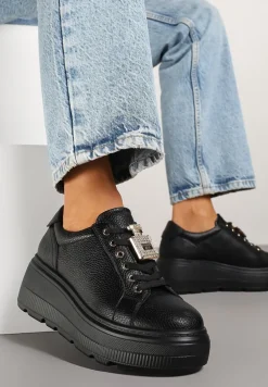 Czarne Sneakersy na Platformie ze Skóry Naturalnej z Metaliczną Aplikacją Falandria