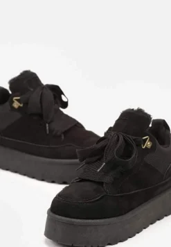 Czarne Sneakersy na Platformie ze Sznurowaniem Ozdobione Futerkiem Vaivelle