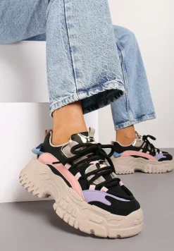 Czarne Sneakersy na Tłoczonej Platformie Wykończone Podwójnym Sznurowaniem Elirica