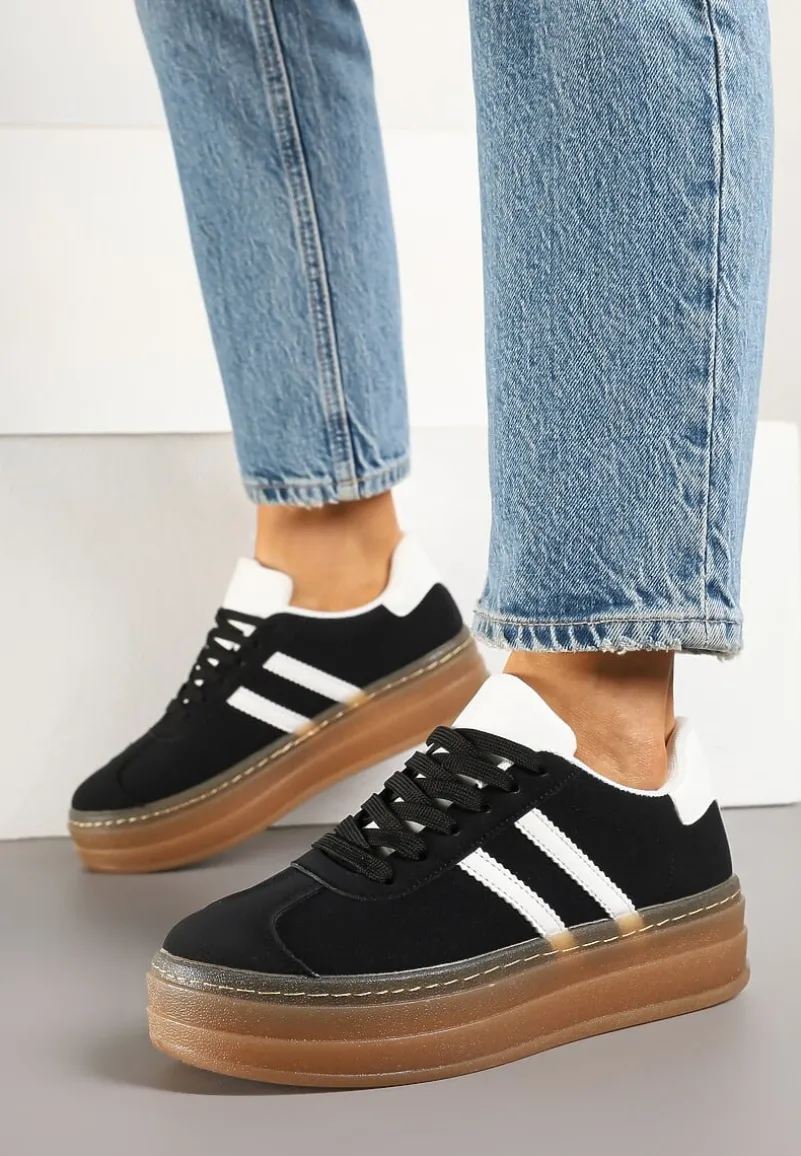 Czarne Sneakersy na Tłoczonej Platformie Ozdobione Paskami Felainora