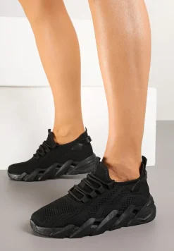 Czarne Sneakersy na Tłoczonej Platformie Tatilora