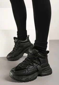 Czarne Sneakersy na Tłoczonej Podeszwie Ocieplone Futerkiem Miaola