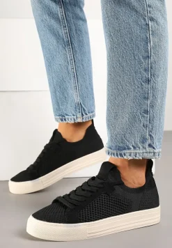 Czarne Sneakersy Ozdobione Siateczką Varlio