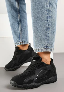 Czarne Sneakersy Ozdobione Tłoczoną Cholewką Pillitha