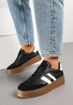 Czarne Sneakersy Tenisówki Ozdobione Paskami Sovresia