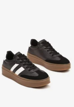 Czarne Sneakersy Tenisówki Ozdobione Paskami Sovresia