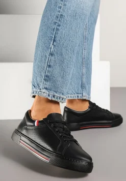 Czarne Sneakersy Tenisówki ze Skóry Naturalnej Zdobione Perforacją Tillirene