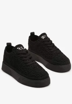 Czarne Sneakersy z Ażurowej Koronki na Grubej Podeszwie Nanessia