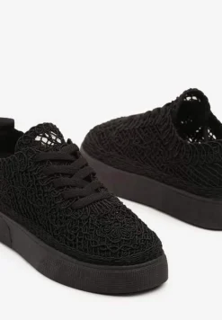 Czarne Sneakersy z Ażurowej Koronki na Grubej Podeszwie Nanessia