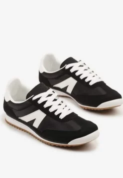 Czarne Sneakersy z Geometrycznym Wzorem Zoloti