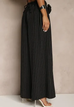 Czarne Spodnie Palazzo High Waist Ozdobione Broszką Kwiatem Folassea