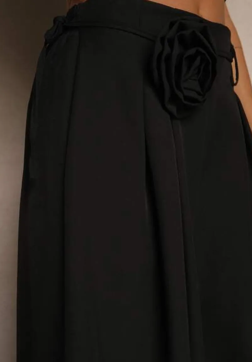 Czarne Spodnie Palazzo Ozdobione Broszką Kwiatem Lirace