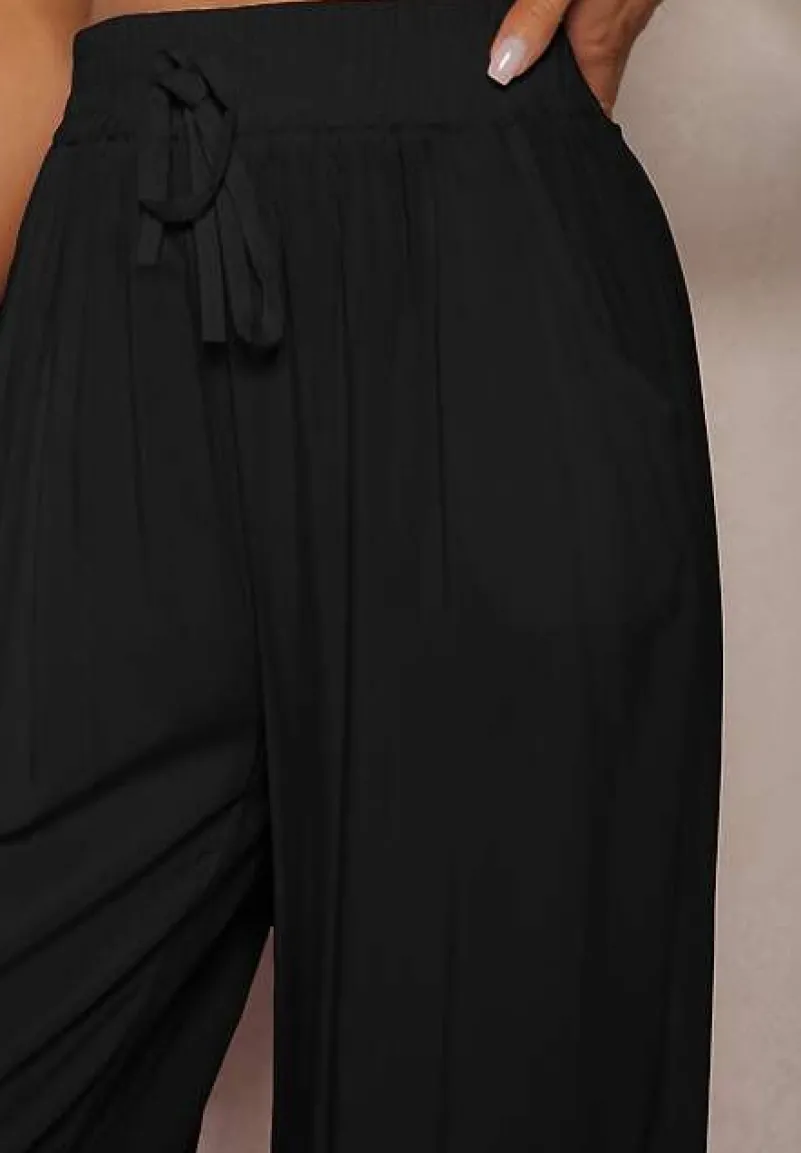 Czarne Spodnie z Bawełny o Kroju Alladynek High Waist Wykończone Gumką w Talii Rissalis