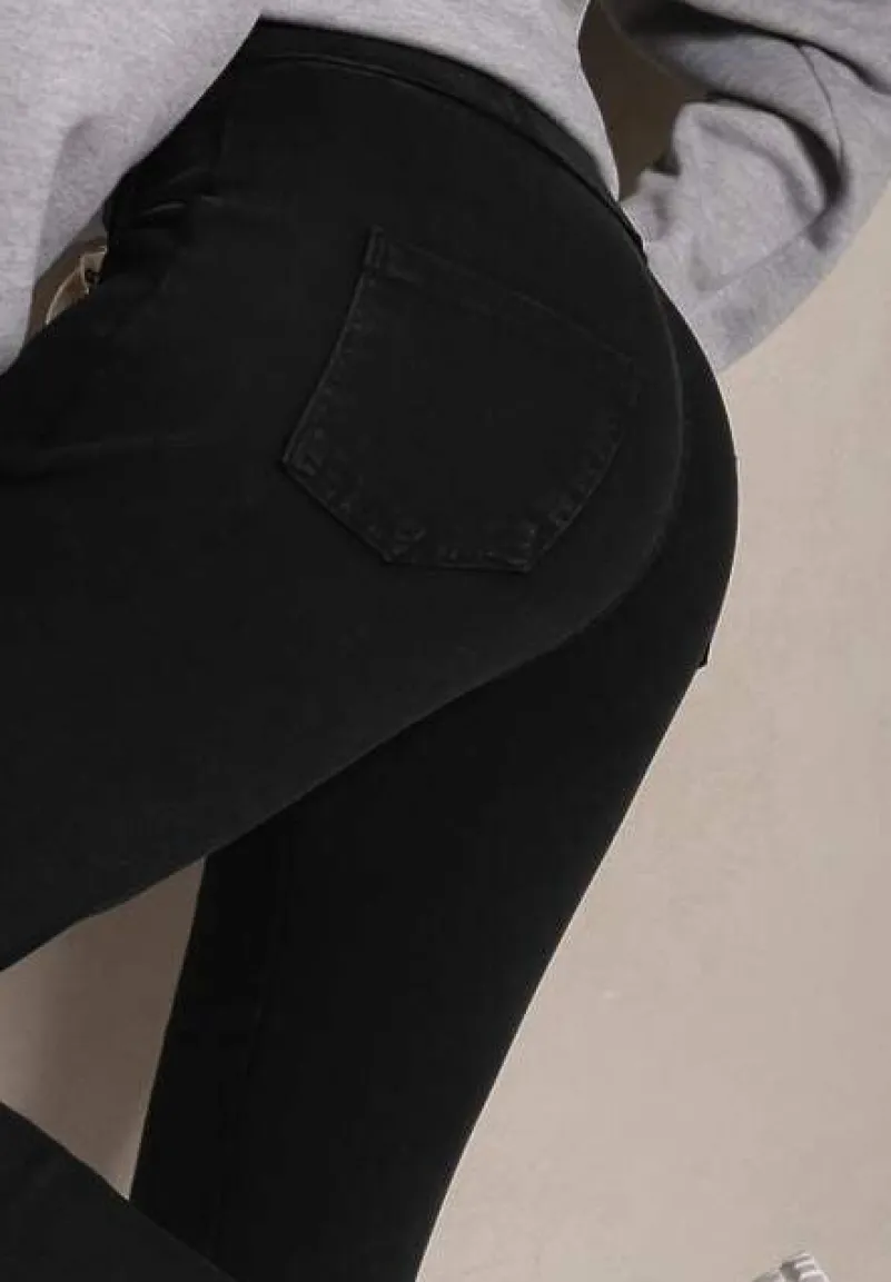 Czarne Spodnie z Dodatkiem Bawełny High Waist Wiązane w Pasie Nirinne