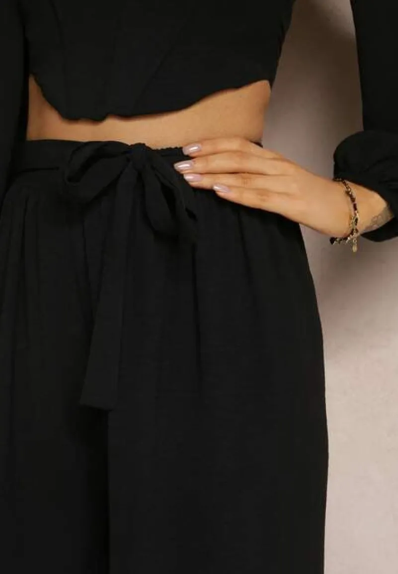 Czarne Spodnie z Szerokimi Nogawkami i Doszytym Paskiem w Talii Atita