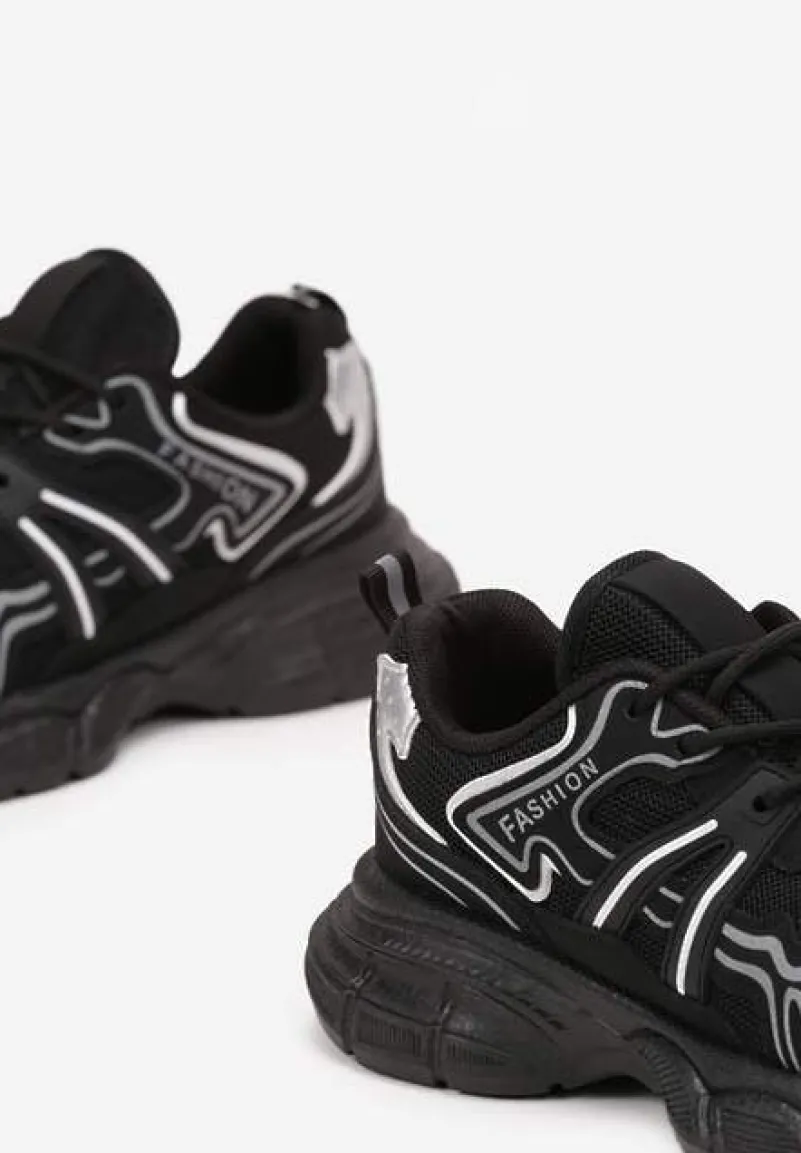 Czarne Sznurowane Buty Sportowe na Płaskiej Podeszwie z Siateczką i Ozdobnymi Wstawkami Bellaraz