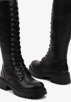 Czarne Sznurowane Kozaki na Platformie z Tłoczeniem w Stylu Workerów Izalita