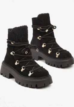 Czarne Sznurowane Śniegowce na Platformie z Ociepleniem Innathiel