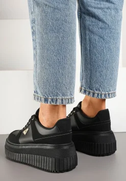 Czarne Sznurowane Sneakersy Vices Tłoczonej Platformie Ozdobione Trójkątem Raviri