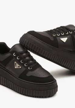 Czarne Sznurowane Sneakersy Vices Tłoczonej Platformie Ozdobione Trójkątem Raviri