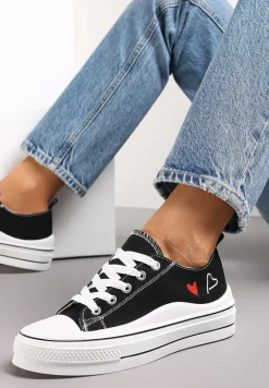 Czarne Sznurowane Trampki przed Kostkę na Płaskiej Podeszwie z Serduszkami Disori