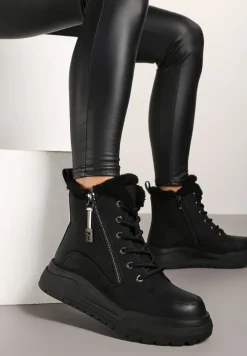 Czarne Sznurowane Trapery Ocieplane na Płaskiej Podeszwie Ozdobione Suwakiem Esaviren