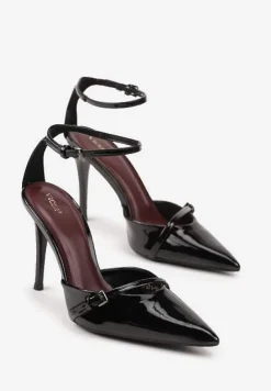 Czarne Szpilki Vices z Lakierowanym Połyskiem i Ozdobną Sprzączką Tilonea