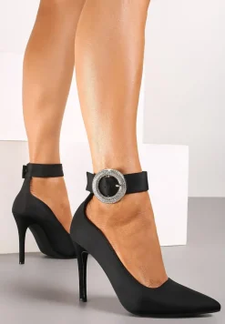 Czarne Szpilki Wykończone Sprzączką z Cyrkoniami Nelsitha