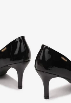 Czarne Szpilki z Noskiem w Kształcie Migdałka Lakierowane Namania