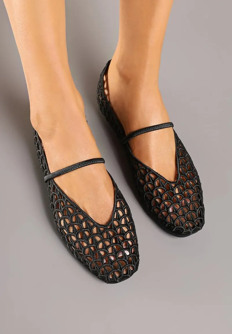 Czarne Szydełkowe Balerinki w Stylu Boho z Paskiem Vomea