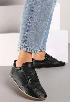 Czarne Tenisówki bez Zdobień z Ekoskóry Verillis