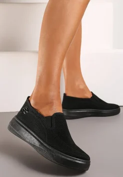 Czarne Tenisówki na Platformie bez Zapięcia Ozdobione z Przodu Perforacją Prinesa