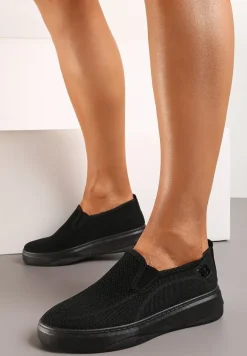 Czarne Tenisówki na Platformie bez Zapięcia Ozdobione z Przodu Perforacją Prinesa