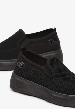 Czarne Tenisówki na Platformie bez Zapięcia Ozdobione z Przodu Perforacją Prinesa