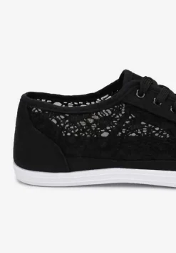 Czarne Tenisówki z Ażurowymi Wstawkami Po Bokach Salessa