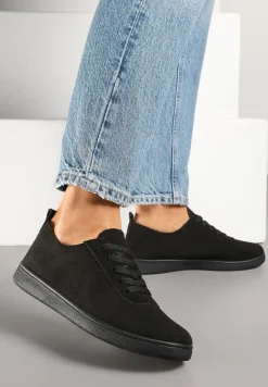 Czarne Tenisówki z Perforowaną Cholewką Ellivene