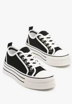 Czarne Trampki na Grubej Podeszwie Lurivanna