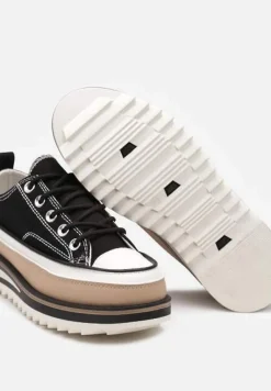 Czarne Trampki na Ozdobnej Platformie ze Sznurowaniem Moonoria